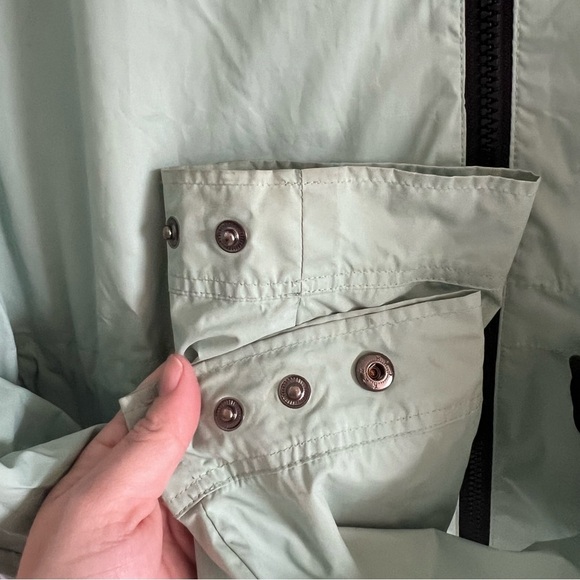 Hunter Women’s Packable Full Zip Raincoat Size Large Mint Green - Picture 5 of 6